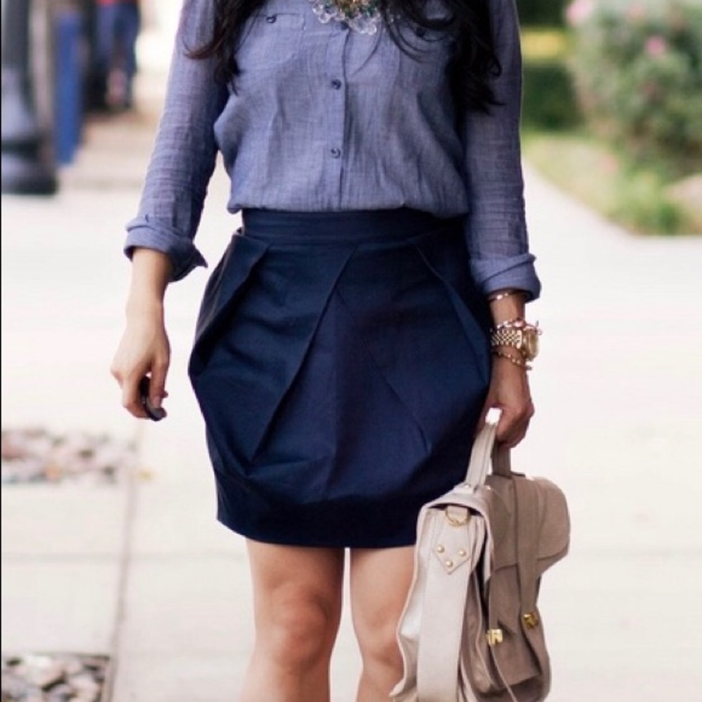 EUC J Crew Mini Navy Bubble Skirt - 0